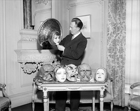 Polish artist W?adys?aw T. Benda with his masks