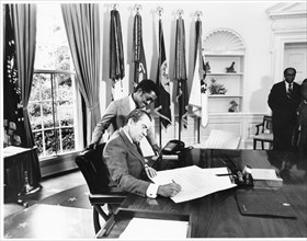 President Richard Nixon and Sammy Davis