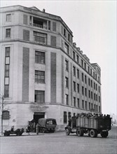 1945 - The 194th General Hospital arriving in Paris