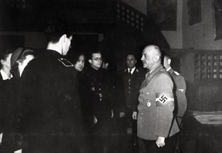 Visit of the spanish youth leader to a Nazi Officer