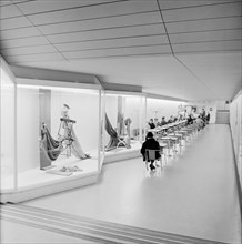 Café in a hallway of the new Centrum department store