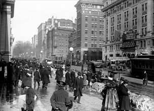 Street scene near Keith's Theater, Washington, D.C. ca. 1913