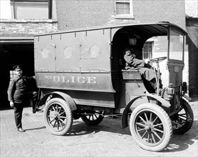 Franklin Motor Car Company police car  ca. 1910