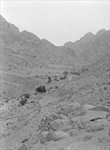 View of a valley in Wady Tl'aa ca. 1900