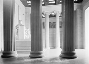 Lincoln Memorial, [Washington, D.C.] ca.  between 1910 and 1935