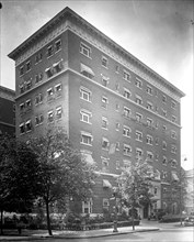 The Lee House Hotel ca. between 1910 and 1925