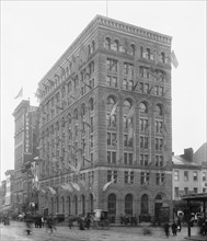 Washington Loan & Trust Building, [Washington, D.C.] ca.  between 1910 and 1935