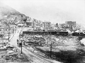 Wallace Idaho -- destroyed by forest fires, Overview of the city and buildings destroyed by fire. ca.  1910