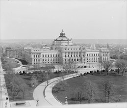 Aerial view of the Congressional Library or Library of Congress [Washington, D.C.] ca.  between 1910 and 1925