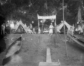 Summer camps: Campers at Klassy Kamp with canoes ca.  between 1910 and 1935