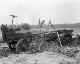 Remains of a burned out truck ca. between 1910 and 1925
