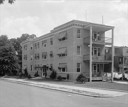 Apartments at 28th Street & Cathedral, [Washington, D.C.] ca.  between 1910 and 1935