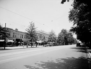 Street view, Washington, D.C. ca. between 1910 and 1935