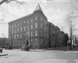 Georgetown University Hospital, [Washington, D.C.]. ca.  between 1910 and 1920