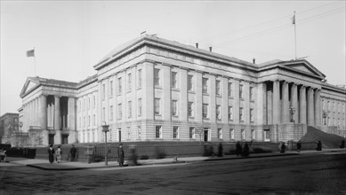 Patent Office exterior, [Washington, D.C.] ca.  between 1910 and 1935