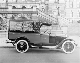 Semmes Motor [Company Dupont Laundry] truck ca.  between 1910 and 1926
