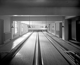 Bowling lanes at the Jewish Community Center ca.  between 1910 and 1926