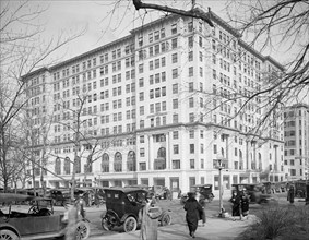 Building at corner of 15th and K St., N.W., Washington, D.C. ca.  between 1910 and 1920