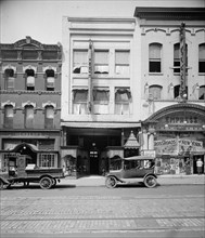 Cars parked in front of Hahn's shoe store, 414 9 St., N.W., [Washington, D.C.]. ca.  between 1910 and 1920