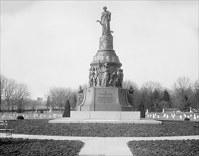 Arlington National Cemetery, Confederate monument ca.  between 1910 and 1925