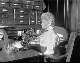 Mrs. F.W. Patterson engaged in scientific research for over 20 years, comparing studies of fungus diseases of plants  ca.  between 1910 and 1920