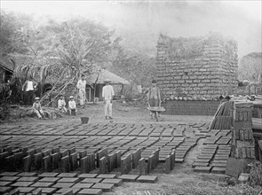 Workers at a brick yard in San Salvador El Salvador ca.  between 1909 and 1920