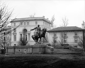 Sheridan Statue in Washington D.C. ca.  [between 1916 and 1917]