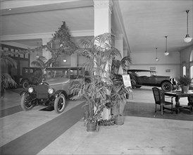 Washington Virginia Motor Company car dealership interior ca.  between 1910 and 1926