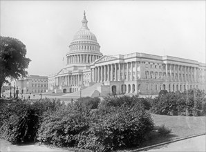 U.S. Capitol ca. between 1909 and 1920