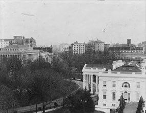 Bird's-eye view of the White House ca. between 1909 and 1932