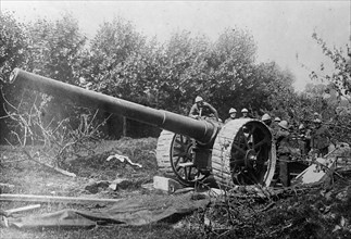 French 75 mm gun ca. between 1909 and 1920