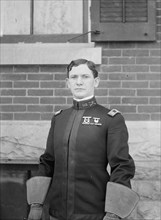 Captain Warren Dean portrait in dress uniform, 9th Cavalry ca. between 1909 and 1920