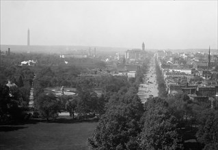 View of Pennsylvania Avenue from the U.S. Capitol ca. between 1909 and 1923