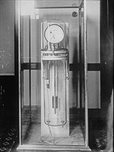 Standard clock, Naval Observatory ca. between 1909 and 1919