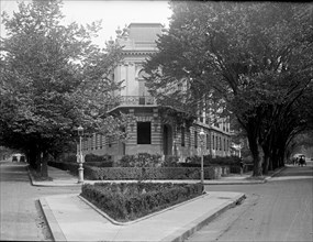 Belmont House, 18th & New Hampshire Avenue in Washington D.C. ca. between 1909 and 1920