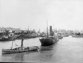 Argentine steamer passing through basin to dock at Buenos Aires ca. between 1909 and 1920