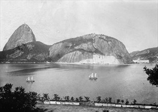 Rio de Janeiro, Sugar Loaf Mountain and sail boats in the bay ca. between 1909 and 1919