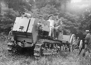 Artillery tractor, Secretary of War Baker ca. 1918