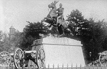 Andrew Jackson equestrian statue ca.  between 1918 and 1920