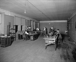 Students working at the Loomis Radio School ca.  between 1918 and 1928