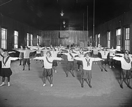 Washington Sanitarium, [Takoma Park, Maryland], women exercising in a gymnasium ca.  between 1918 and 1928