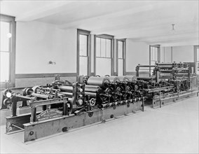 Paper manufacturing machine of the Pusey & Jones Company, at the Bureau of Standards ca. 1909