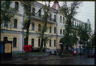 Officers Society Building (now Art Museum) (1887; 1914-16), Khabarovsk, Russia; 2000
