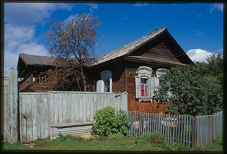 Log house (early 20th-century), Ust'-Kuda, Russia; 2000