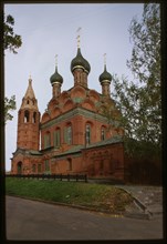 Church of the Epiphany (1684-93), southwest view. Yaroslavl, Russia; 1992