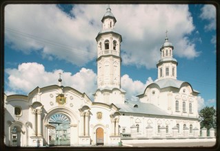 Church of the Trinity (1770-75), southwest view, Makar'e village, Viatka, Russia 1999.
