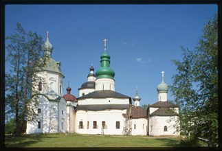 St. Cyril (Kirill)-Belozersk Monastery, Dormition Cathedral (1497), with Church of St. Cyril (1780s) (left), Church of St. Vladimir (1554) (right), and Church of St. Epiphanius (1645), east view, Kiri...
