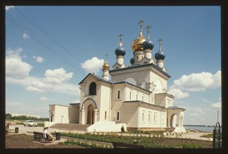 Church of the Icon Assuage my Sorrow, Lake Smolino, (2001), southwest view, Cheliabinsk, Russia; 2003