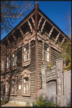 Wooden house, Shishkov Street #14 (1917), Tomsk, Russia; 1999