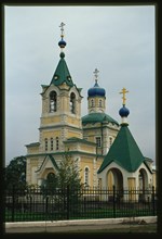 Church of the Intercession, (1914), southwest view, Ussuriisk, Russia; 2000